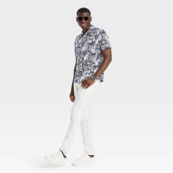 Men Floral Print Short Sleeve Button-Down Shirt Goodfellow & Co Dark Blue/Floral - Picture 1 of 4
